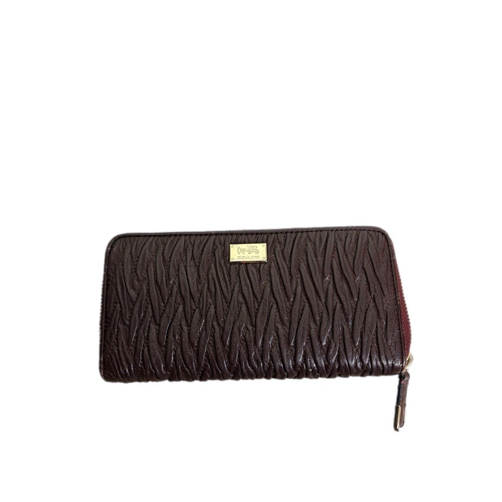 Coach Wallet Brown Gathered Twist Accordian Zip‎ Gold Zip Classic Sophisticated - Picture 2 of 7